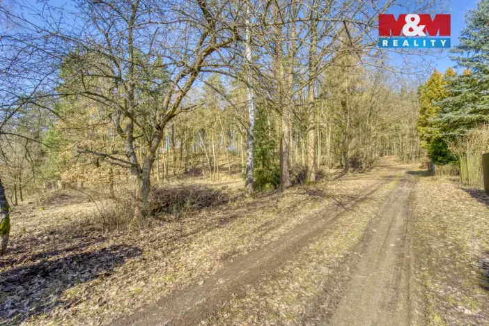 Prodej zahrady, Kunějovice, 1697 m2