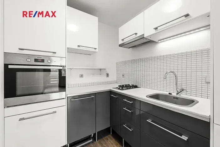 Prodej bytu 2+kk, Praha - Dejvice, K Matěji, 48 m2