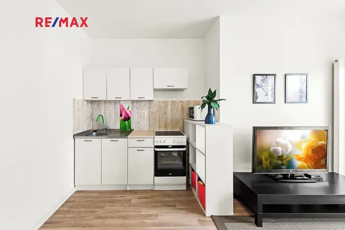 Prodej bytu 1+kk, Praha - Libeň, Novovysočanská, 24 m2