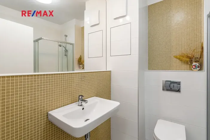 Prodej bytu 1+kk, Praha - Libeň, Novovysočanská, 24 m2