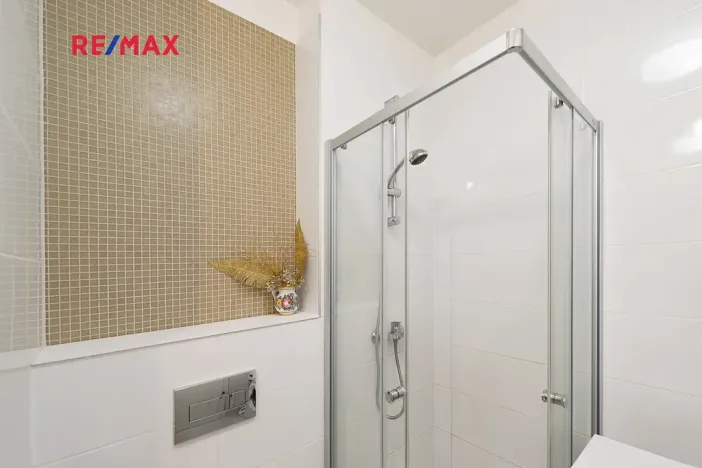 Prodej bytu 1+kk, Praha - Libeň, Novovysočanská, 24 m2