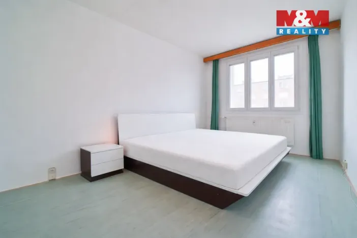 Prodej bytu 2+1, Plzeň - Doubravka, Hrádecká, 63 m2