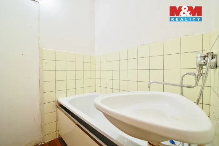 Prodej bytu 2+1, Plzeň - Doubravka, Hrádecká, 63 m2