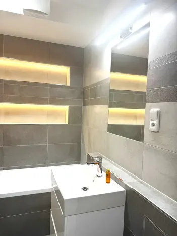 Pronájem bytu 3+kk, Praha - Dolní Měcholupy, Kardausova, 98 m2