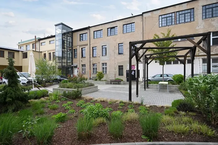 Pronájem bytu 2+kk, Hradec Králové, Pospíšilova, 79 m2