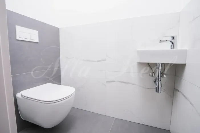 Prodej bytu 4+kk, Ostopovice, B. Němcové, 170 m2