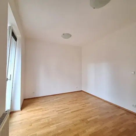 Pronájem bytu 2+kk, Praha - Smíchov, Fráni Šrámka, 43 m2
