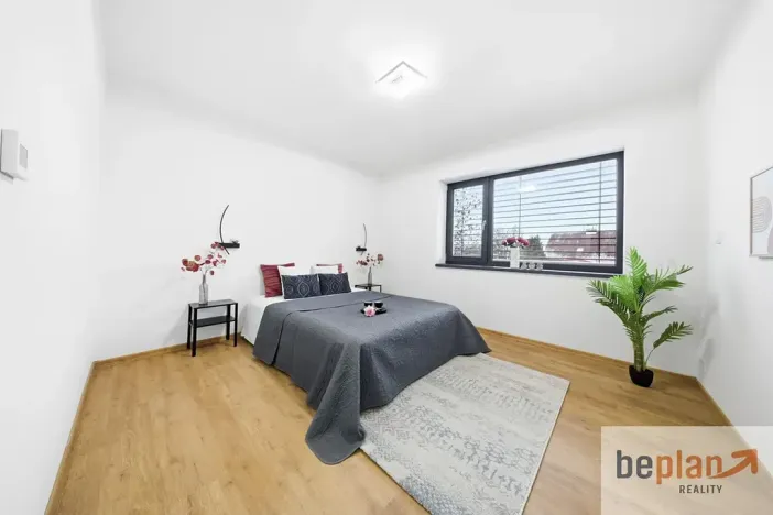 Pronájem bytu 3+kk, Zlatníky-Hodkovice, K Cihelně, 53 m2