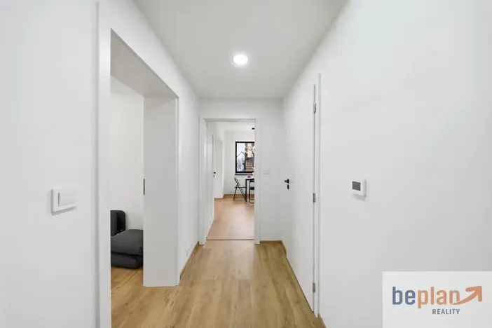 Pronájem bytu 3+kk, Zlatníky-Hodkovice, K Cihelně, 53 m2