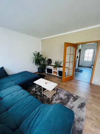 Pronájem rodinného domu, Křenice, V Pálce, 116 m2