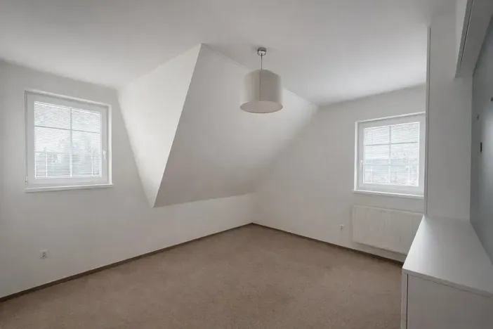 Pronájem rodinného domu, Křenice, V Pálce, 116 m2