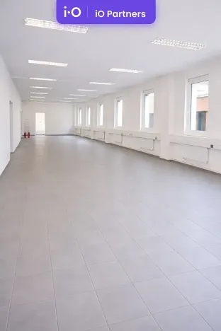 Pronájem obchodního prostoru, Nupaky, Komerční, 428 m2