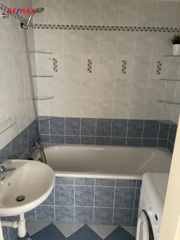Pronájem bytu 2+kk, Hostivice, B. Němcové, 48 m2