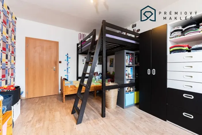 Prodej bytu 3+1, Bystřany, Pražská, 79 m2