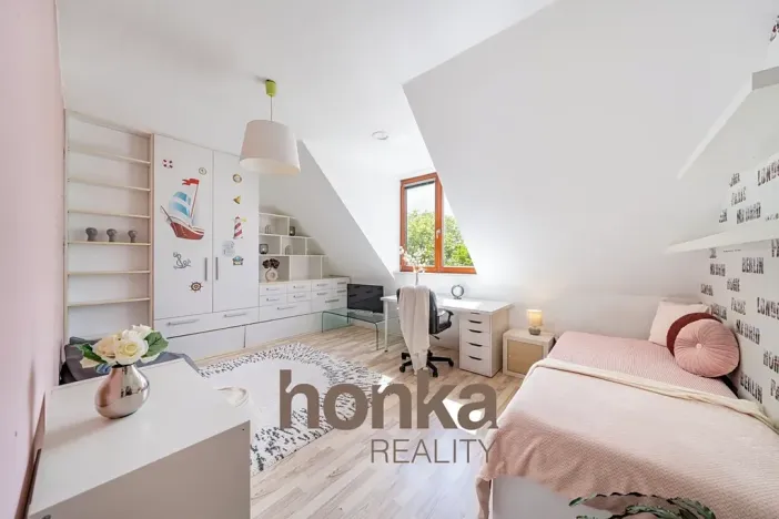 Pronájem rodinného domu, Kosoř, K Lomu, 263 m2