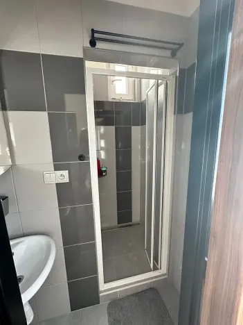 Pronájem bytu 2+kk, Děčín, Nerudova, 43 m2