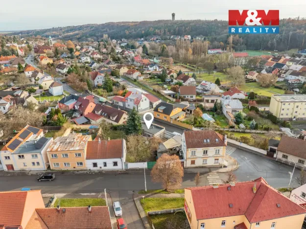 Prodej obchodního prostoru, Kladno - Švermov, Velvarská, 87 m2