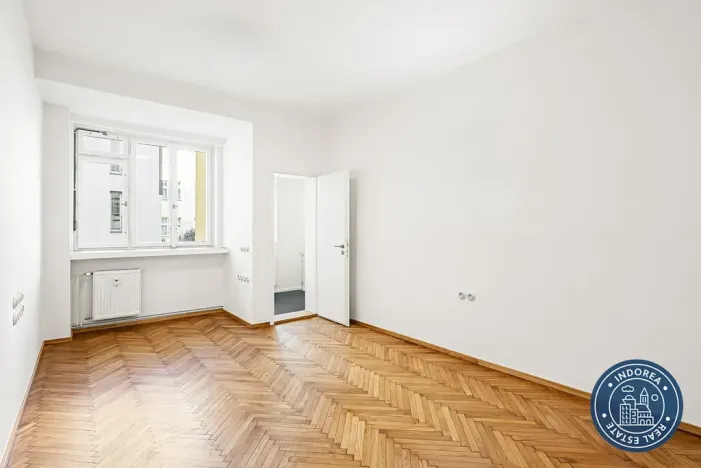 Prodej bytu 3+1, Praha, Soukenická, 99 m2