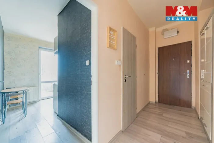 Prodej bytu 2+1, Cheb, Na Hradčanech, 54 m2