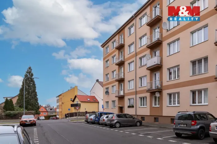 Prodej bytu 2+1, Cheb, Na Hradčanech, 54 m2