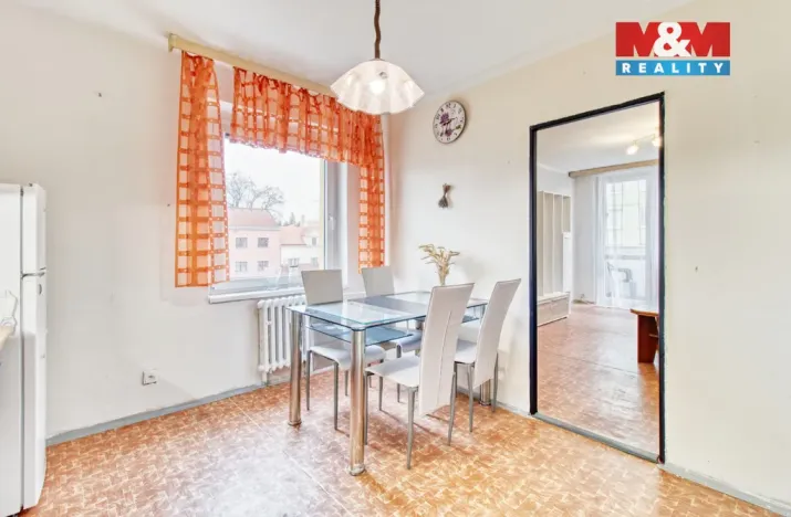 Prodej bytu 3+1, Podbořany, Dukelská, 68 m2