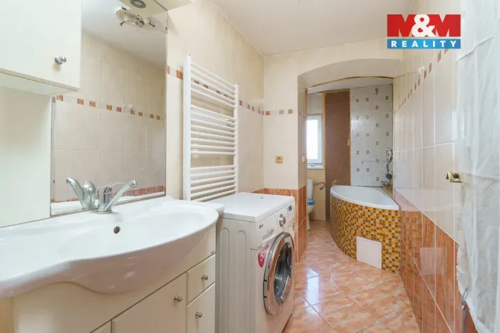 Prodej rodinného domu, Andělská Hora, 518 m2