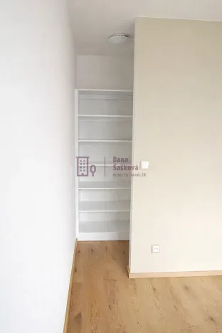 Prodej bytu 2+kk, Jindřichův Hradec, sídliště Vajgar, 41 m2