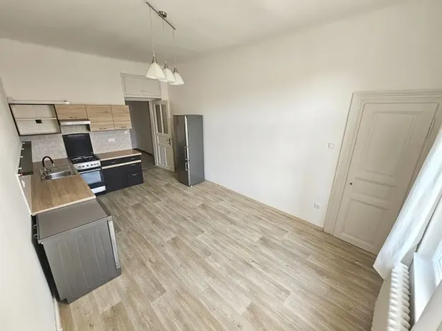 Pronájem bytu 2+kk, Praha - Vršovice, Krymská, 58 m2