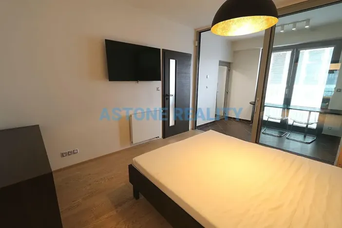 Pronájem bytu 2+kk, Praha - Žižkov, Olšanská, 59 m2