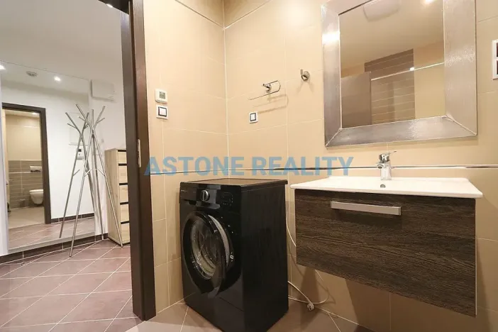 Pronájem bytu 2+kk, Praha - Žižkov, Olšanská, 59 m2