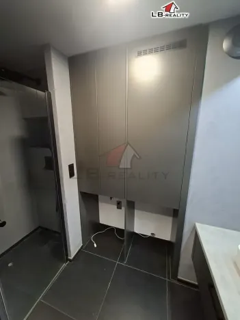 Pronájem bytu 3+1, Kolín, Kpt. Jaroše, 95 m2