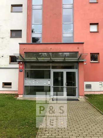 Pronájem bytu 3+kk, Praha - Liboc, Naardenská, 97 m2