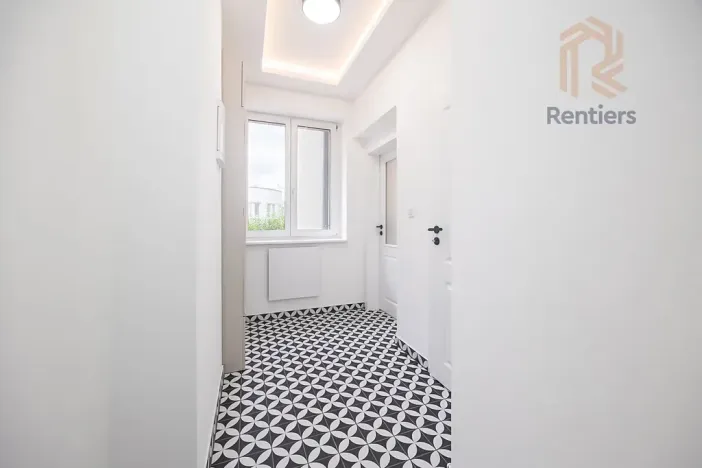 Pronájem bytu 1+kk, Praha - Střešovice, Myslbekova, 30 m2