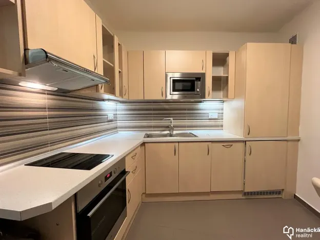 Pronájem bytu 1+1, Olomouc, Dolní náměstí, 53 m2