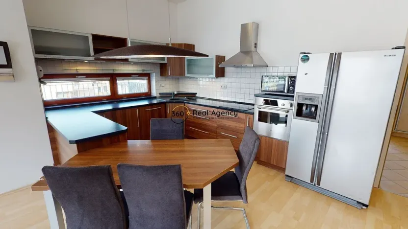 Pronájem bytu 3+kk, Praha - Štěrboholy, Laudonova, 135 m2