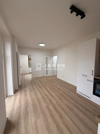 Pronájem bytu 2+kk, Praha - Liboc, Jenečská, 34 m2
