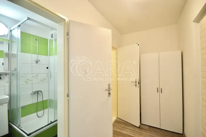 Prodej bytu 1+1, Milovice, Višňová, 42 m2