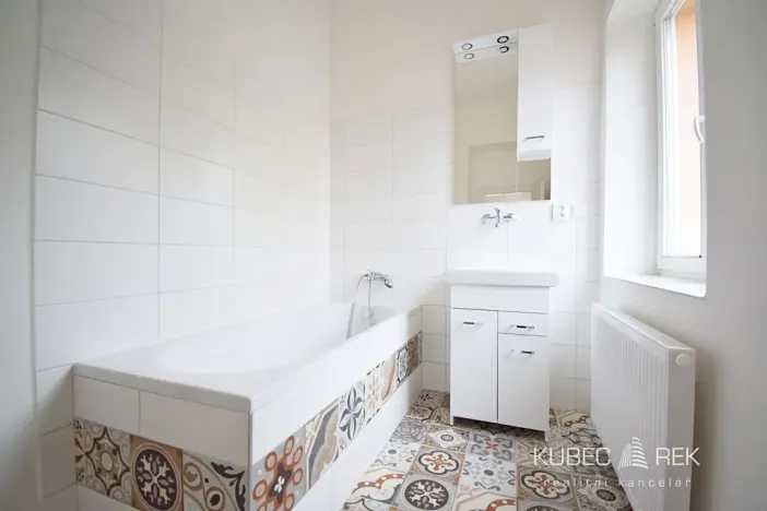 Pronájem bytu 1+1, Tábor, Ojířova, 60 m2