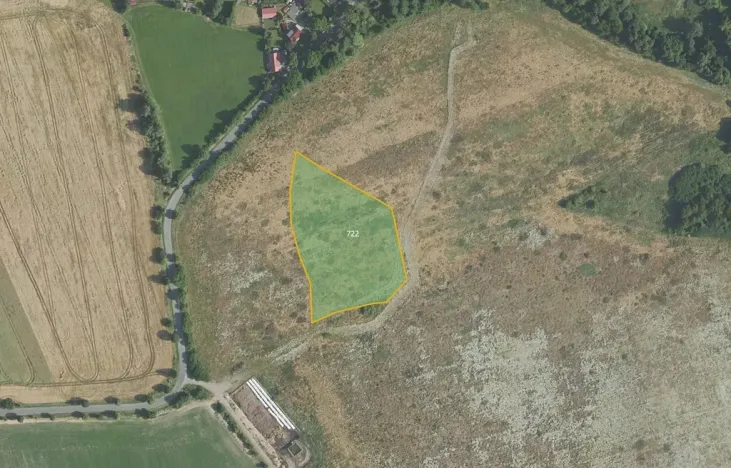 Prodej pole, Drahlín, 16173 m2