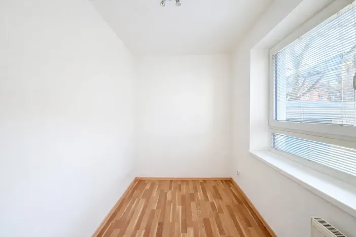 Pronájem bytu 2+kk, Milovice - Mladá, Braniborská, 30 m2