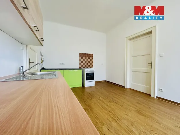 Pronájem bytu 1+1, Klatovy - Klatovy II, Masarykova, 54 m2