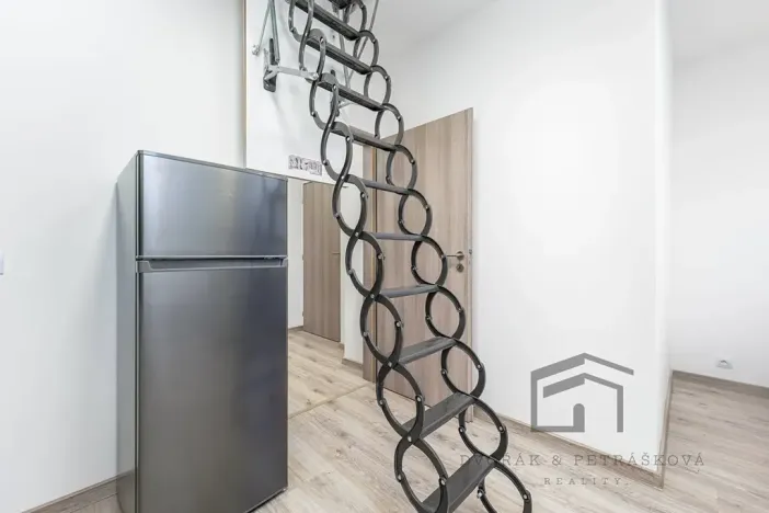 Prodej bytu 2+kk, Praha - Libeň, Pod Labuťkou, 40 m2