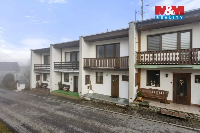 Prodej rodinného domu, Benecko - Horní Štěpanice, 180 m2