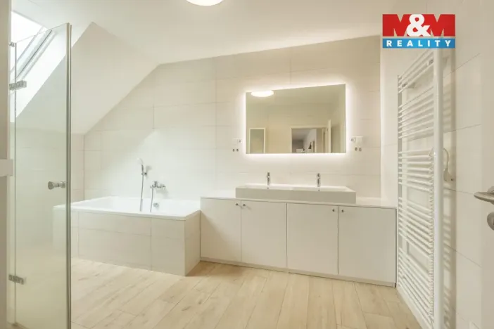 Prodej bytu 3+kk, Libušín, Smečenská, 90 m2