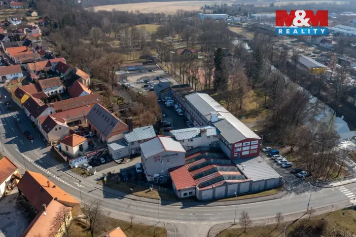 Pronájem kanceláře, Plzeň, Božkovské náměstí, 1021 m2