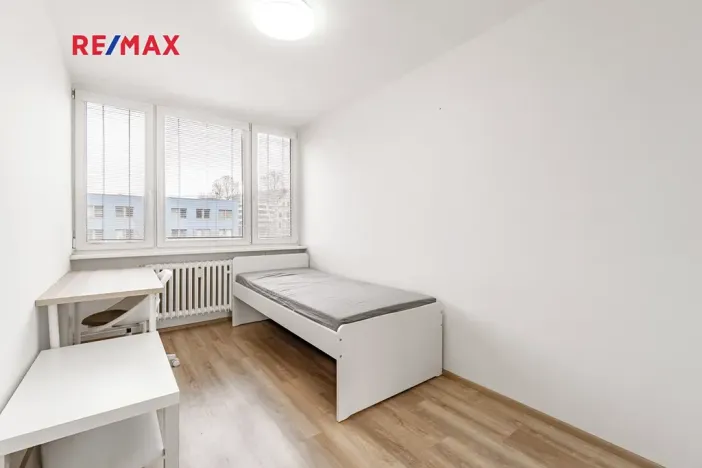 Pronájem bytu 3+kk, Praha - Karlín, Nekvasilova, 55 m2