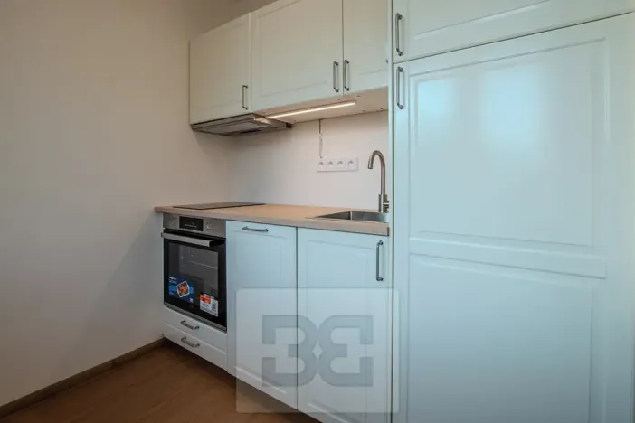 Pronájem bytu 1+1, Praha - Střížkov, Bínova, 32 m2