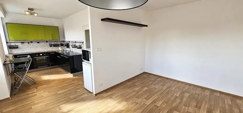 Pronájem bytu 1+kk, Brno - Zábrdovice, Tkalcovská, 32 m2