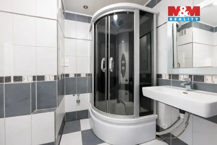 Prodej bytu 2+1, Cheb, Boženy Němcové, 62 m2