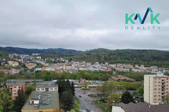 Prodej bytu 3+1, Karlovy Vary, Krušnohorská, 68 m2